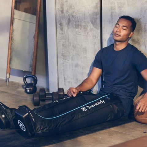 Buty kompresyjne Therabody Recovery JetBoots rozm. S z wbudowanym aparatem do drenażu limfatycznego Therabody Buty kompresyjne Therabody Recovery JetBoots rozm. S z wbudowanym aparatem do drenażu limfatycznego Therabody