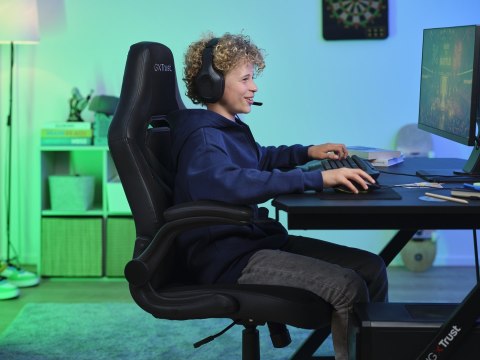 Fotel gamingowy TRUST GXT703 RIYE GAMING CHAIR BLACK (25128) Trust Fotel gamingowy TRUST GXT703 RIYE GAMING CHAIR BLACK (25128) Trust