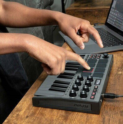 AKAI MPK MINI 3 GREY - Mini klawiatura sterująca AKAI AKAI MPK MINI 3 GREY - Mini klawiatura sterująca AKAI