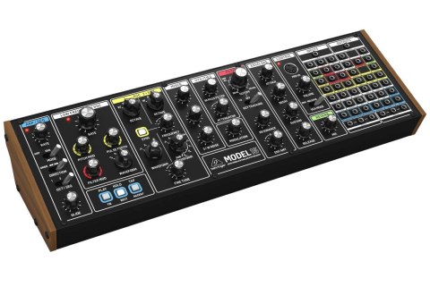Behringer MODEL 15 - Syntezator analogowy Behringer Behringer MODEL 15 - Syntezator analogowy Behringer