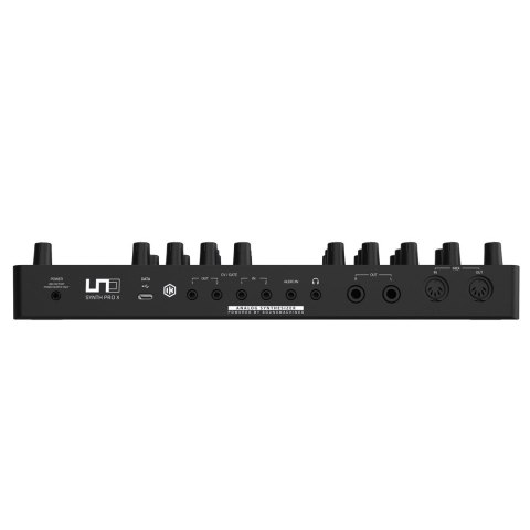 IK Uno Synth Pro X - Syntezator analogowy IK MULTIMEDIA IK Uno Synth Pro X - Syntezator analogowy IK MULTIMEDIA