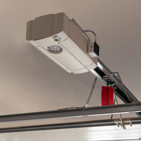 Yale Door Position Sensor do garażu Yale Yale Door Position Sensor do garażu Yale