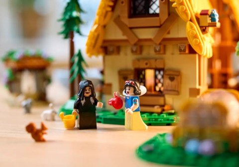 LEGO 43242 Disney Chatka Królewny Śnieżki i siedmiu krasnoludków Lego LEGO 43242 Disney Chatka Królewny Śnieżki i siedmiu krasnoludków Lego