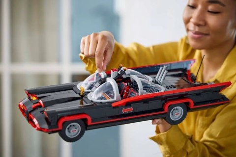 LEGO Batman 76328 The Classic TV Series Batmobile LEGO Batman 76328 The Classic TV Series Batmobile