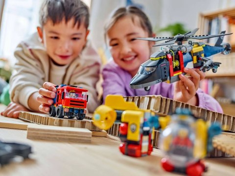 LEGO CITY 60462 Zestaw z helikopterem, wozem strażackim i łodzią podwodną LEGO CITY 60462 Zestaw z helikopterem, wozem strażackim i łodzią podwodną