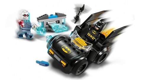 LEGO DC SUPER HEROES 76301 Batman i Batmobil kontra Mr. Freeze LEGO DC SUPER HEROES 76301 Batman i Batmobil kontra Mr. Freeze