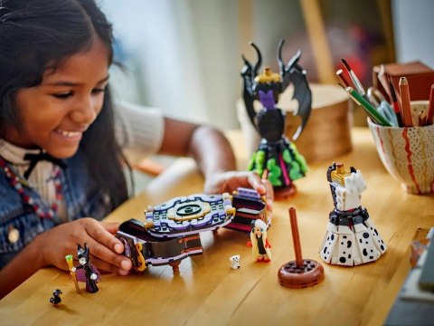 LEGO DISNEY CLASSIC 43262 Suknie Diaboliny i Cruelli de Mon Lego LEGO DISNEY CLASSIC 43262 Suknie Diaboliny i Cruelli de Mon Lego