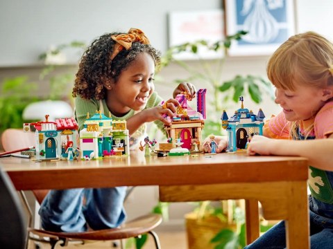 LEGO Disney 43246 Przygoda księżniczki Disneya na targu Lego LEGO Disney 43246 Przygoda księżniczki Disneya na targu Lego