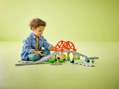 LEGO DUPLO TOWN 10426 Most i tory kolejowe - zestaw rozszerzający Lego LEGO DUPLO TOWN 10426 Most i tory kolejowe - zestaw rozszerzający Lego