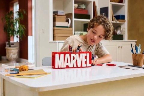 LEGO MARVEL SUPER HEROES 76313 Logo MARVEL z minifigurkami Lego LEGO MARVEL SUPER HEROES 76313 Logo MARVEL z minifigurkami Lego
