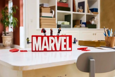 LEGO MARVEL SUPER HEROES 76313 Logo MARVEL z minifigurkami Lego LEGO MARVEL SUPER HEROES 76313 Logo MARVEL z minifigurkami Lego
