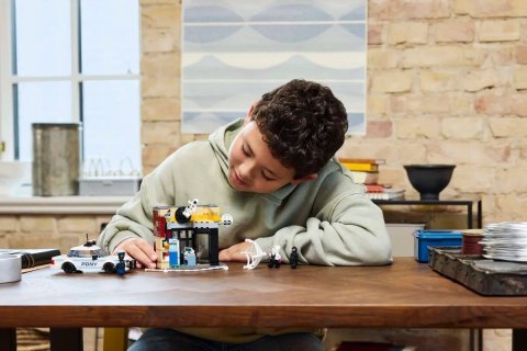 LEGO MARVEL SUPER HEROES 76311 Miles Morales kontra Spot Lego LEGO MARVEL SUPER HEROES 76311 Miles Morales kontra Spot Lego
