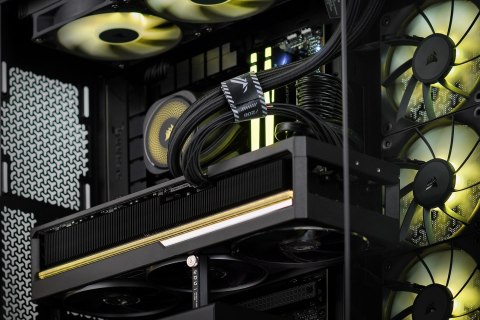 Actina iCUE 7900X/32GB/1TB/RTX5070Ti/850W Actina Actina iCUE 7900X/32GB/1TB/RTX5070Ti/850W Actina