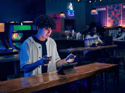Lenovo Legion Go 8APU1 Ryzen Z1 Extreme 8.8" WQXGA IPS 500nits Glossy 144Hz 16GB LPDDR5x-7500 SSD512 AMD Radeon Graphics Win11 S Lenovo Lenovo Legion Go 8APU1 Ryzen Z1 Extreme 8.8" WQXGA IPS 500nits Glossy 144Hz 16GB LPDDR5x-7500 SSD512 AMD Radeon Graphics Win11 S Lenovo