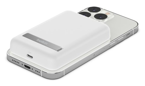 Powerbank bezprzewodowy Belkin BoostCharge Magnetic Wireless Power Bank 5K + Stand MagSafe Compatible 5000mAh 7,5W White Belkin Powerbank bezprzewodowy Belkin BoostCharge Magnetic Wireless Power Bank 5K + Stand MagSafe Compatible 5000mAh 7,5W White Belkin