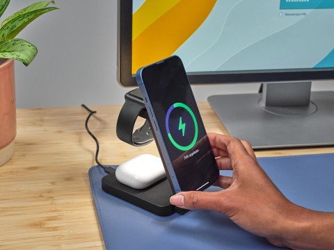 Magnetic Charge Stand Trust Viro 3-in-1 Wireless Black Trust Magnetic Charge Stand Trust Viro 3-in-1 Wireless Black Trust
