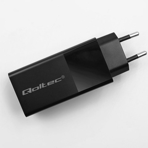 QOLTEC ŁADOWARKA GAN POWER PRO | 1XUSB-C | 1XUSB | 100W | 5-20V | 1.5-5A | PD | CZARNA Qoltec QOLTEC ŁADOWARKA GAN POWER PRO | 1XUSB-C | 1XUSB | 100W | 5-20V | 1.5-5A | PD | CZARNA Qoltec