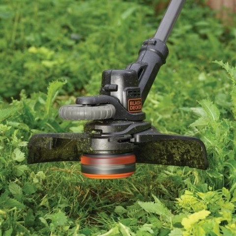 KOSIARKA ŻYŁKOWA 18V 4Ah STC1840EPC BLACK DECKER (WYPRZEDAŻ) BLACK+DECKER KOSIARKA ŻYŁKOWA 18V 4Ah STC1840EPC BLACK DECKER (WYPRZEDAŻ) BLACK+DECKER