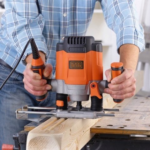 Frezarka górnowrzecionowa 1200W KW1200EKA-QS BLD Black&Decker Frezarka górnowrzecionowa 1200W KW1200EKA-QS BLD Black&Decker
