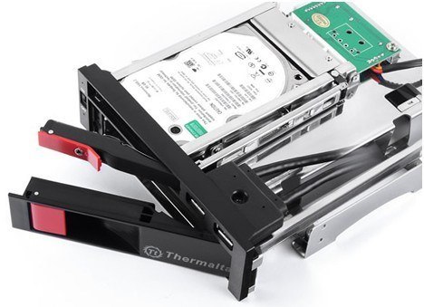 Kieszeń Thermaltake Duo HDD Dock ST0026Z Thermaltake Kieszeń Thermaltake Duo HDD Dock ST0026Z Thermaltake
