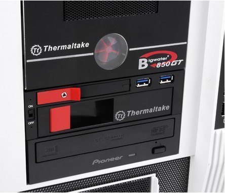 Kieszeń Thermaltake Duo HDD Dock ST0026Z Thermaltake Kieszeń Thermaltake Duo HDD Dock ST0026Z Thermaltake