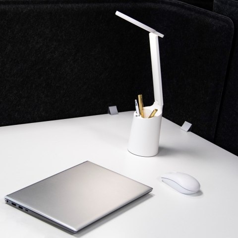 Nowoczesna lampka na biurko LED Activejet FUTURE biała z wbudowaną baterią akumulatorem wielokrotnego ładowania Activejet Nowoczesna lampka na biurko LED Activejet FUTURE biała z wbudowaną baterią akumulatorem wielokrotnego ładowania Activejet