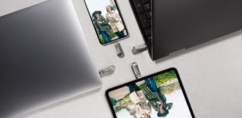 Ultra Dual Drive Luxe 512GB USB Type-C SanDisk Ultra Dual Drive Luxe 512GB USB Type-C SanDisk