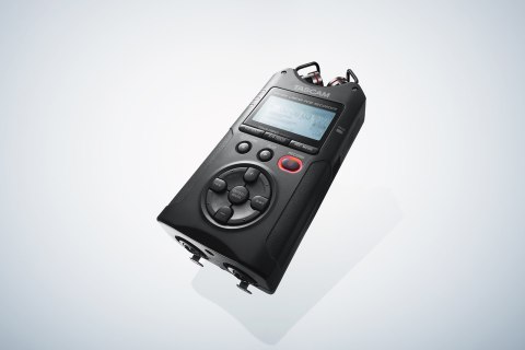 Tascam DR-40X - Przenośny rejestrator cyfrowy z interfejsem USB, zapisujący 2 x stereo, 2 GB karta SD TASCAM Tascam DR-40X - Przenośny rejestrator cyfrowy z interfejsem USB, zapisujący 2 x stereo, 2 GB karta SD TASCAM