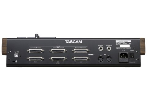 Tascam Studio Bridge - 24-ścieżkowy rejestrator dźwięku / interfejs audio/MIDI TASCAM Tascam Studio Bridge - 24-ścieżkowy rejestrator dźwięku / interfejs audio/MIDI TASCAM