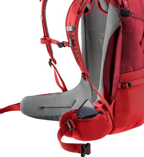 Plecak turystyczny DEUTER Futura 27 masala-cherry Deuter Plecak turystyczny DEUTER Futura 27 masala-cherry Deuter
