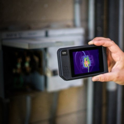 SEEK THERMAL KAMERA TERMOWIZYJNA SHOT Z TECHNOLOGIĄ POPRAWY OBRAZU SEEK FUSION, WI-FI, 206X156PX FOV 36ST, SW-AAA Seek Thermal SEEK THERMAL KAMERA TERMOWIZYJNA SHOT Z TECHNOLOGIĄ POPRAWY OBRAZU SEEK FUSION, WI-FI, 206X156PX FOV 36ST, SW-AAA Seek Thermal