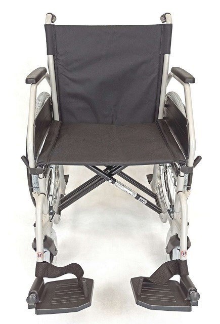 Wózek inwalidzki ręczny Basic PLUS 45cm MDH Wózek inwalidzki ręczny Basic PLUS 45cm MDH