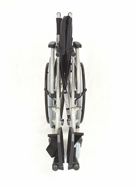 Wózek inwalidzki ręczny Basic PLUS 45cm MDH Wózek inwalidzki ręczny Basic PLUS 45cm MDH