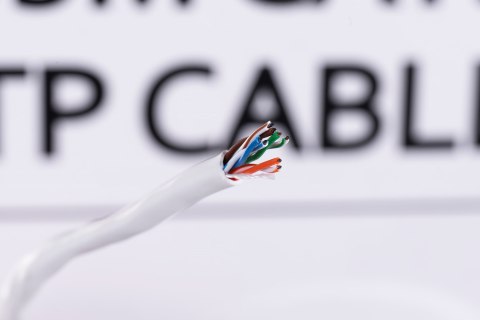 Kabel sieciowy DAHUA drut, 100% miedź PFM920I-5EUN (UTP; 305m; kat. 5e;) DAHUA Kabel sieciowy DAHUA drut, 100% miedź PFM920I-5EUN (UTP; 305m; kat. 5e;) DAHUA