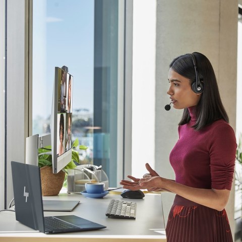 HP EliteOne 870 G9 AIO i5-12600 27"FHD 250nits Matt 16GB DDR5 4800 SSD512 UHD Graphics 770 W11Pro 3Y OnSite Silver Hewlett-Packard HP EliteOne 870 G9 AIO i5-12600 27"FHD 250nits Matt 16GB DDR5 4800 SSD512 UHD Graphics 770 W11Pro 3Y OnSite Silver Hewlett-Packard