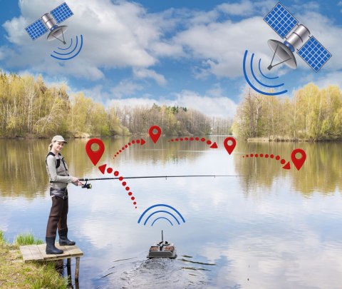 Fishing Expedition LAKE XPREDATOR - łódka zanętowa z GPS Fishing Expedition LAKE XPREDATOR - łódka zanętowa z GPS