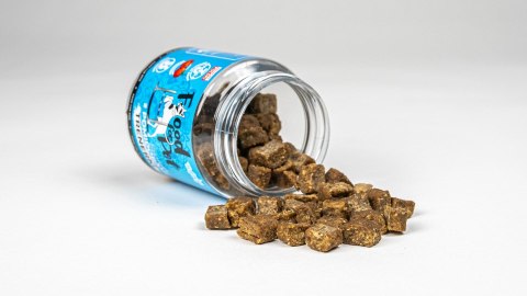 Tuf Tuf Trenerki szprotka z pomidorem 120g TufTuf