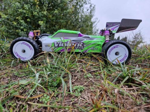Kik Sp. z o. o. Sp. k. Samochód zdalnie sterowny terenowy wyczynowy WLToys 104002 1:10 4WD 2,4Ghz Kik Sp. z o. o. Sp. k. Samochód zdalnie sterowny terenowy wyczynowy WLToys 104002 1:10 4WD 2,4Ghz