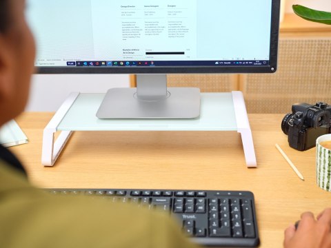 Podstawka pod monitor TRUST MONTA GLASS MONITOR STAND WHT (25351) Trust Podstawka pod monitor TRUST MONTA GLASS MONITOR STAND WHT (25351) Trust