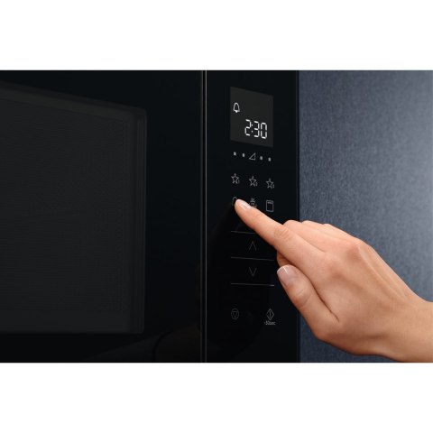 Kuchenka mikrofalowa Electrolux LMS2203EMX (700W; kolor czarny) Electrolux Kuchenka mikrofalowa Electrolux LMS2203EMX (700W; kolor czarny) Electrolux