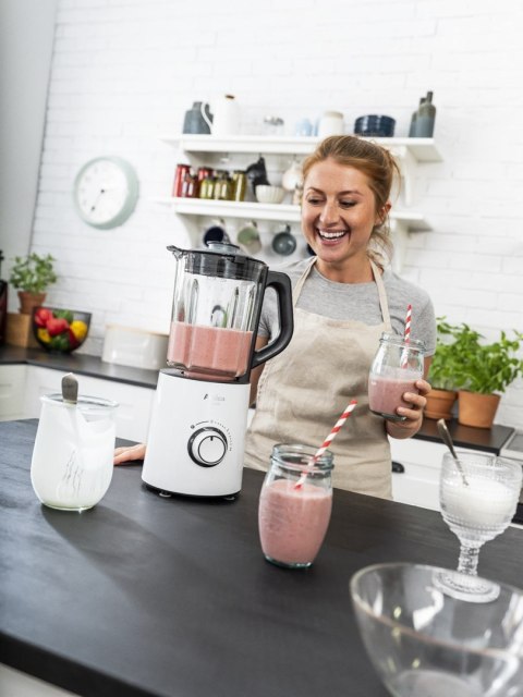 Blender kielichowy AMICA BTM3011 Amica Blender kielichowy AMICA BTM3011 Amica