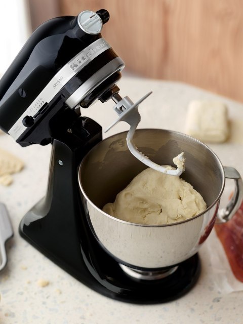 Robot kuchenny KitchenAid Artisan 5KSM175PSEOB 4,8l KitchenAid Robot kuchenny KitchenAid Artisan 5KSM175PSEOB 4,8l KitchenAid