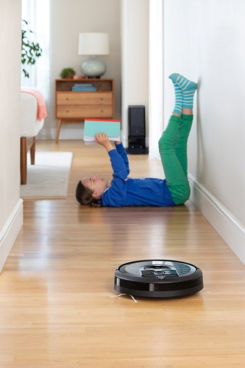 Robot sprzątający iRobot Roomba i7 (WYPRZEDAŻ) IROBOT Robot sprzątający iRobot Roomba i7 (WYPRZEDAŻ) IROBOT