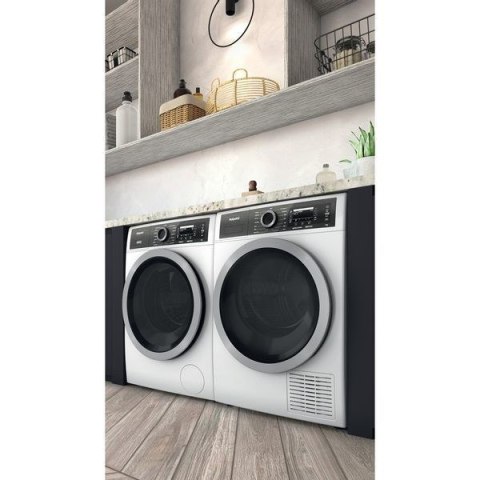 Suszarka z pompą ciepła HOTPOINT H8 D94WB EU Hotpoint Suszarka z pompą ciepła HOTPOINT H8 D94WB EU Hotpoint
