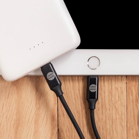 Kabel typu USB-C / USB-C Our Pure Planet, długość 1,2 m OUR PURE PLANET Kabel typu USB-C / USB-C Our Pure Planet, długość 1,2 m OUR PURE PLANET