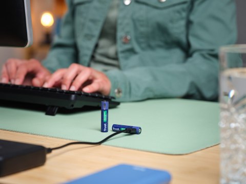 Baterie AAA Trust USB-C RECHARGEABLE BATTERIES 2P Trust Baterie AAA Trust USB-C RECHARGEABLE BATTERIES 2P Trust