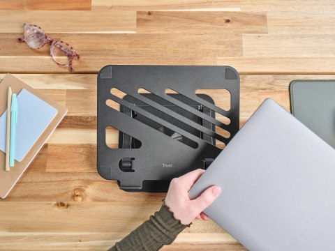 Podstawka pod laptopa Trust ZEFF METAL Black Trust Podstawka pod laptopa Trust ZEFF METAL Black Trust