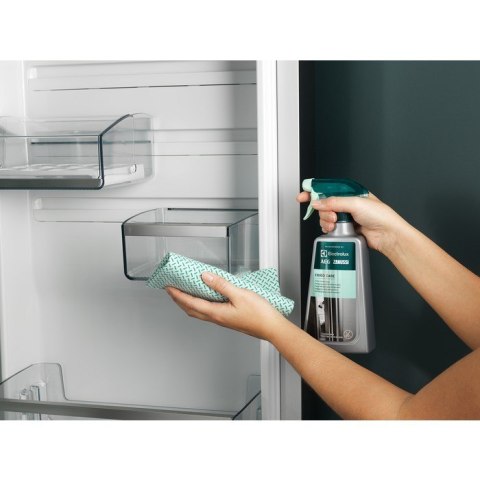 Spray do lodówek ELECTROLUX M3RCS300 500ml Electrolux Spray do lodówek ELECTROLUX M3RCS300 500ml Electrolux